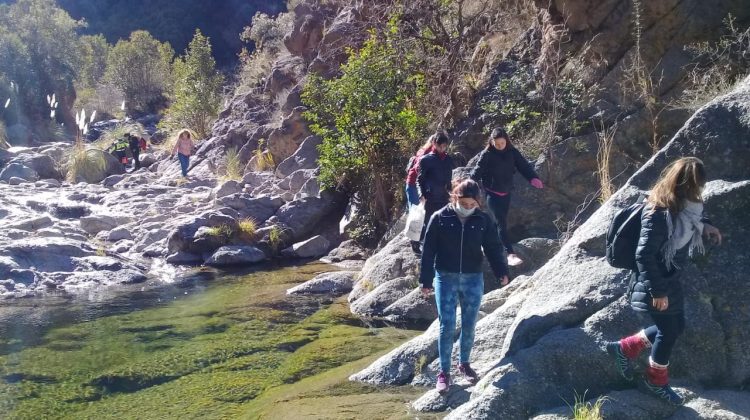 Turistas disfrutaron de la belleza natural del “Salto de la Moneda”