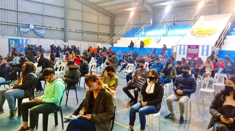 En la ciudad de San Luis fueron citadas 3.000 personas para recibir sus vacunas