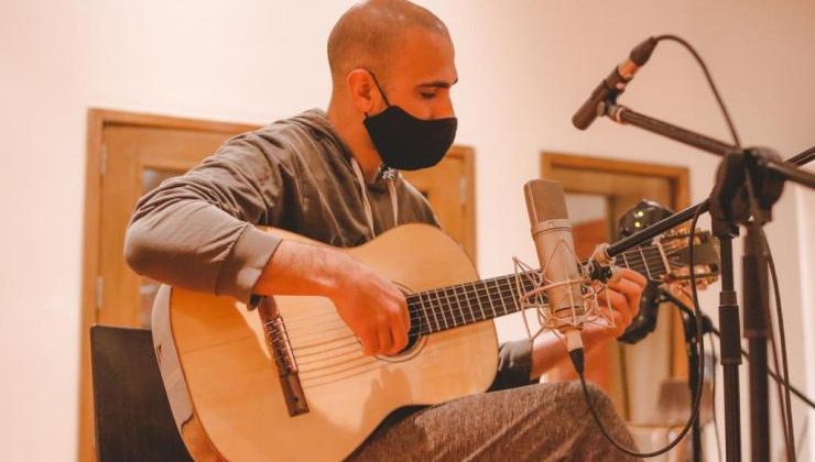 El guitarrista Silver Cardona grabó su EP en la Casa de la Música