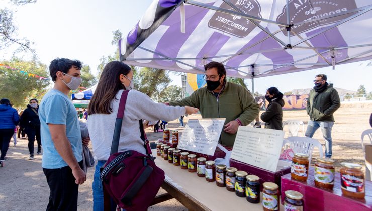 El Parque de las Naciones vivió una jornada a pura alegría con la vuelta de la Feria de Pequeños y Medianos Productores