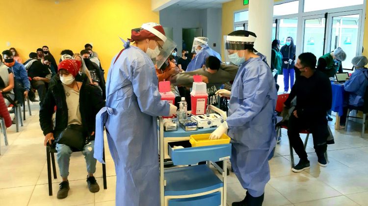 Este martes se realizó una nueva jornada de vacunación en el Hospital “Madre Catalina Rodríguez”