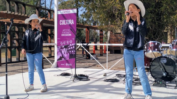 Feria de Pequeños y Medianos Productores: Cultura estuvo presente con espectáculos musicales