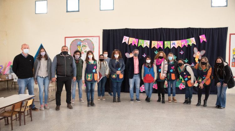 Refacciones y mantenimiento para una escuela que es “Un mundo de sueños”