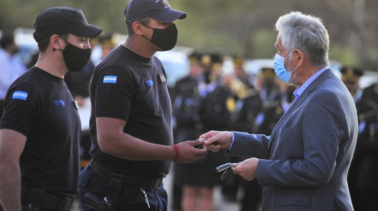 El gobernador Rodríguez Saá entregó 116 vehículos a la policía de la Provincia, bomberos y San Luis Solidario