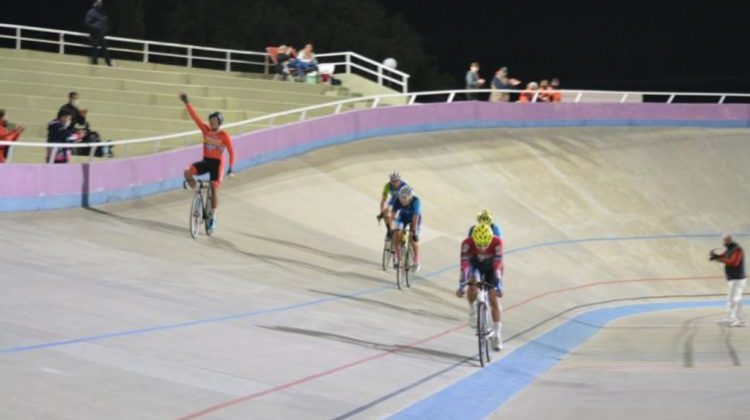 El ciclismo marcó el regreso del público a las tribunas después de 18 meses