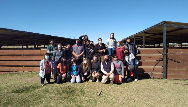 El Ministerio de Producción acompañó a estudiantes de la Universidad Católica de Cuyo durante sus prácticas