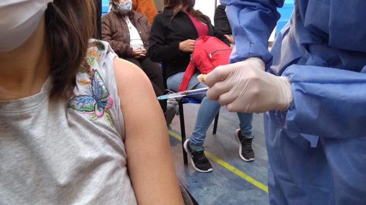 Este martes convocaron a más de 2.000 puntanos para recibir vacunas contra el Coronavirus