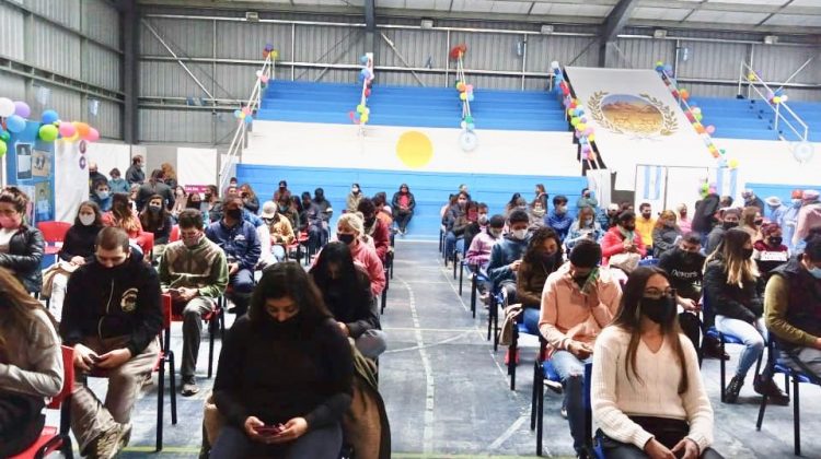 En la ciudad de San Luis más de 3.000 personas fueron citadas para completar el esquema de vacunación 