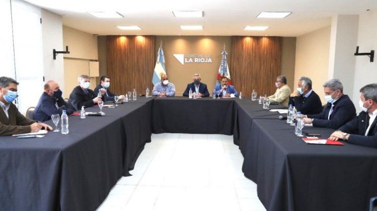 El gobernador Alberto Rodríguez Saá está reunido con el presidente de la Nación, Alberto Fernández y un grupo de gobernadores