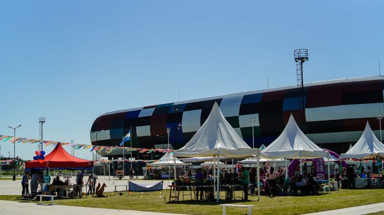 A puro color y música, La Pedrera vibró con “Escuelas Generativas en Comunidad”