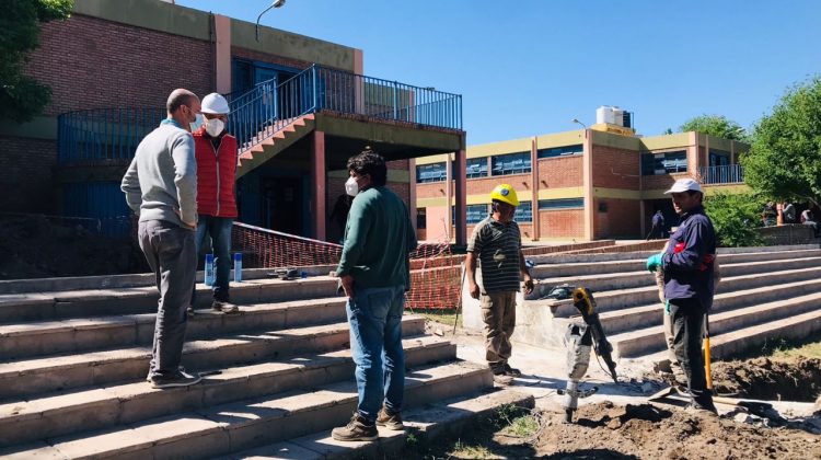 “Las obras en cinco escuelas de la ciudad de San Luis progresan en tiempo y forma”