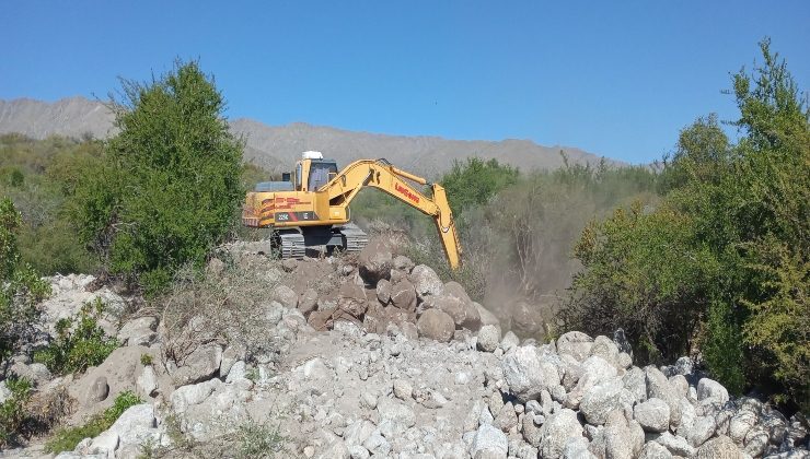 San Luis Agua trabaja en el encauzamiento del arroyo Cañada Brava