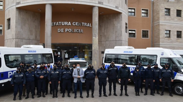 Anastasi asignó nuevos vehículos policiales en San Luis, La Punta y San Jerónimo