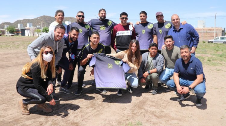 El barrio Mirador del Portezuelo inauguró una cancha de fútbol y tendrá un club propio