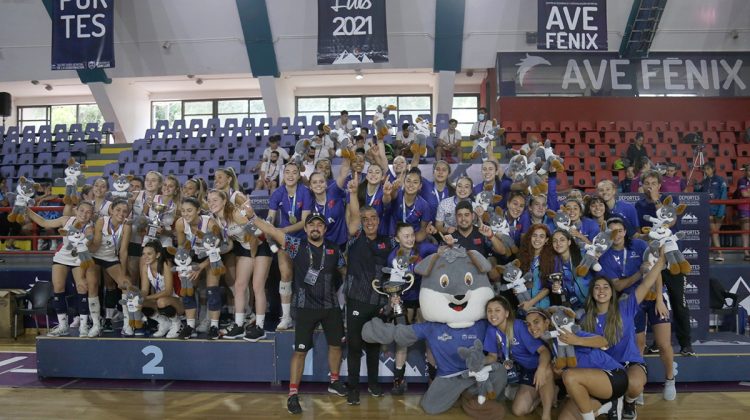 Vóley femenino: Metropolitana gritó campeón, San Luis quedó cuarta