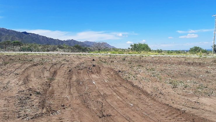 Prevención de Incendios Forestales: el Gobierno provincial inició la construcción de anillos cortafuego en Villa de la Quebrada, Estancia Grande y Los Molles en la zona de Comechingones