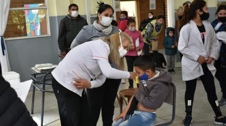 La vacunación contra el Coronavirus a menores llegó a Renca y San Pablo