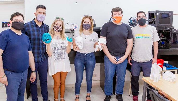 Ahora los residentes del Hospital San Luis realizan sus prácticas con piezas creadas en 3D