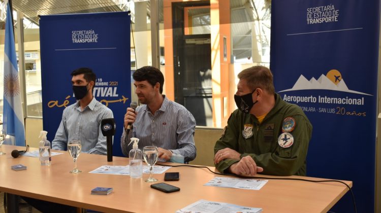 Presentaron la grilla del Festival Aéreo en el Aeropuerto Valle del Conlara