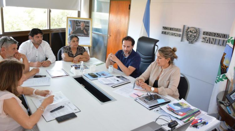 Trabajan para brindar servicios en el Parque de Las Quijadas