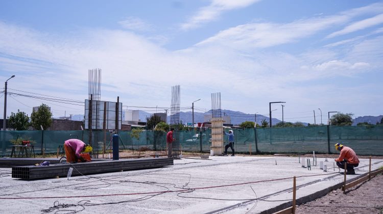 Comienzan los cimientos de dos de los Centros de Desarrollo Infantil de la ciudad de San Luis