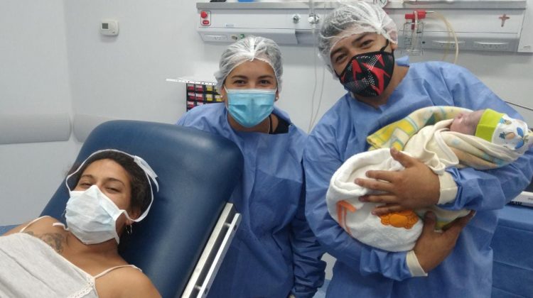 Bienvenido Aron: nació el primer bebé del 2022 en el Hospital “Madre Catalina Rodríguez”