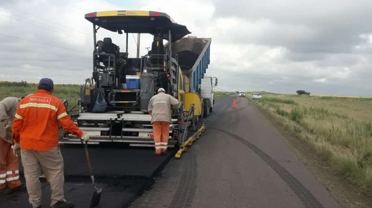 Continúa la repavimentación del tramo de Buena Esperanza a Batavia