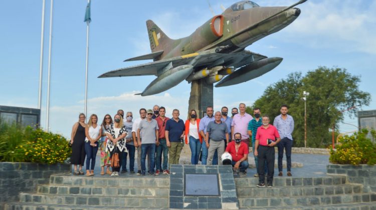 Gesta de Malvinas: el Gobierno provincial se reunió con la Municipalidad de Villa Mercedes, veteranos y ex combatientes