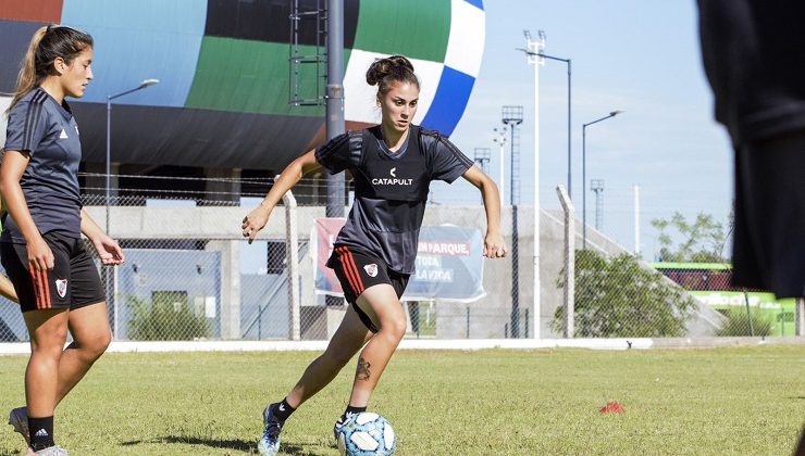 El plantel femenino de River Plate hace pretemporada en “La Pedrera” y jugará un amistoso con la Selección de San Luis