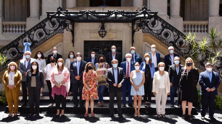 La ministra de Salud participa de una nueva reunión del COFESA