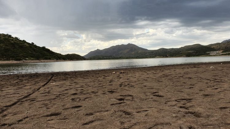 Rige una alerta por tormentas fuertes para esta noche y la madrugada del jueves