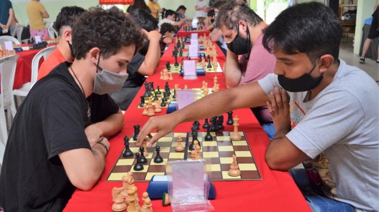 Ya se juega el Torneo de Ajedrez del Caldén