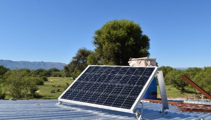 “Mi Energía Rural” llegó con iluminación LED al paraje El Señuelo