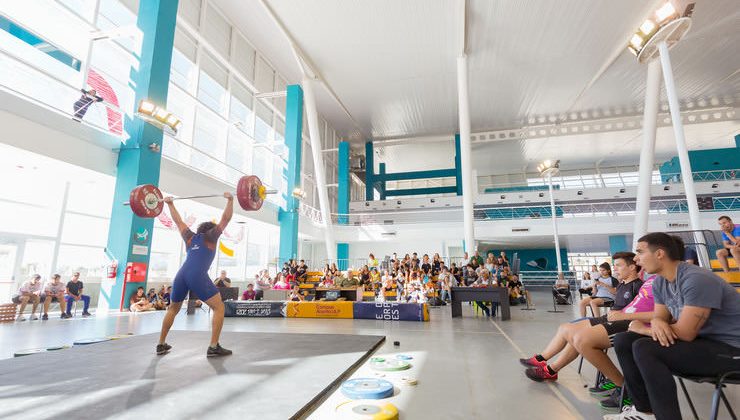 Las futuras estrellas de las pesas brillaron en San Luis