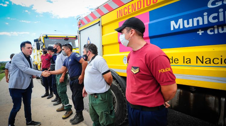 Más bomberos y brigadistas que lucharon contra el fuego en Corrientes regresaron a San Luis 