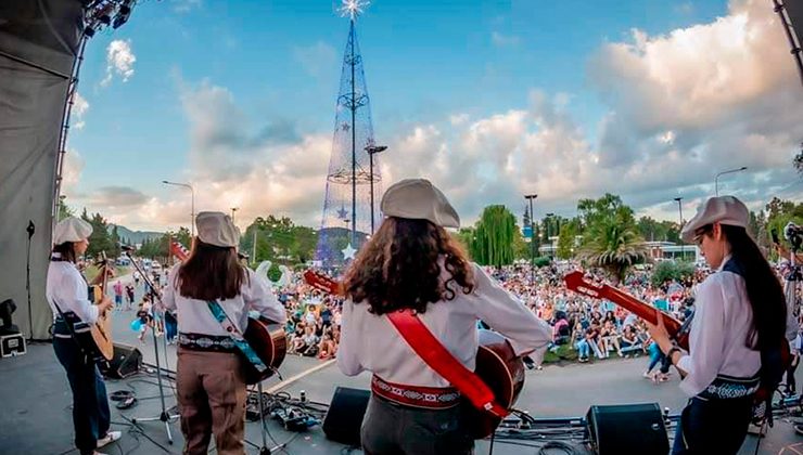 La banda juvenil “Hasta el Alba” se abre camino en el escenario nacional