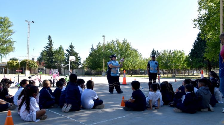 Comenzaron las charlas y actividades de Seguridad Vial en las escuelas