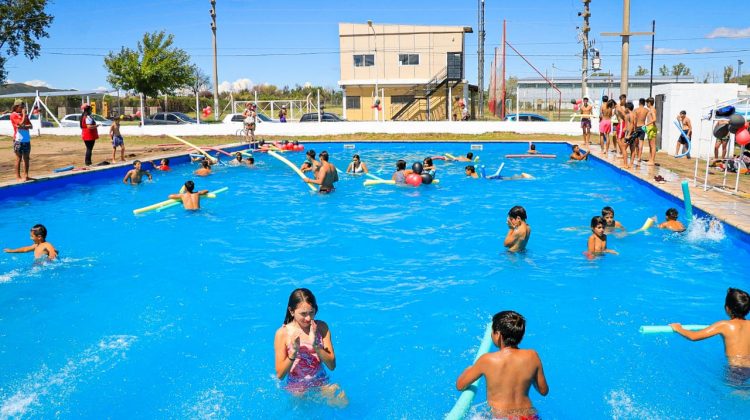 Un sueño cumplido: el club El Lince inauguró una pileta semiolímpica 