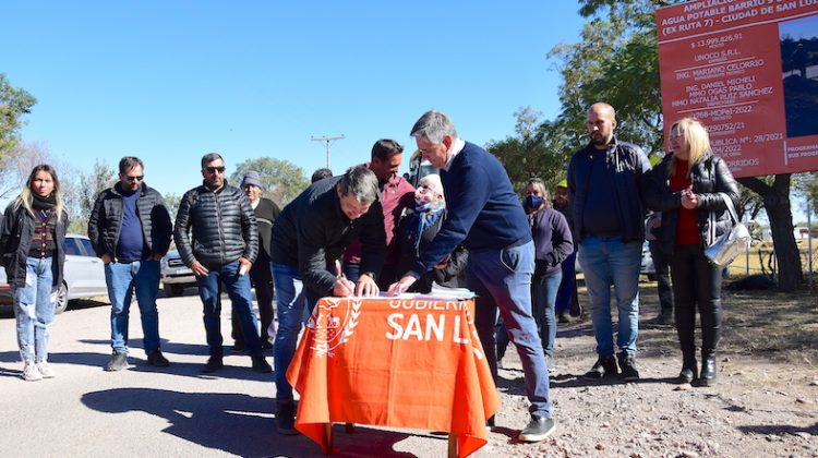 Con la ampliación de la red de agua potable del barrio 9 de Julio, 80 familias de la ciudad de San Luis mejorarán su calidad de vida