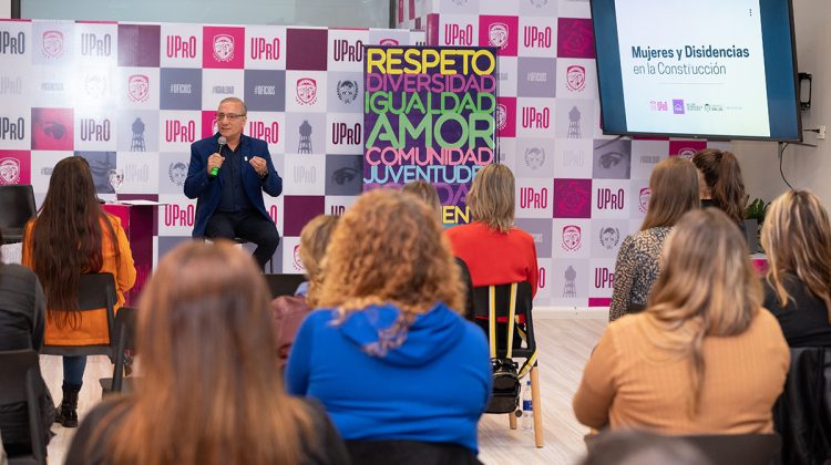 Se consolida la presencia de la mujer en la industria de la construcción