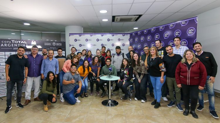 Estudiantes de la carrera de Producción de Radio y Televisión visitaron Agencia de Noticias