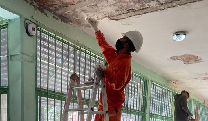 Las cuadrillas de Infraestructura Escolar realizaron trabajos de mantenimiento en más de 15 escuelas de la provincia