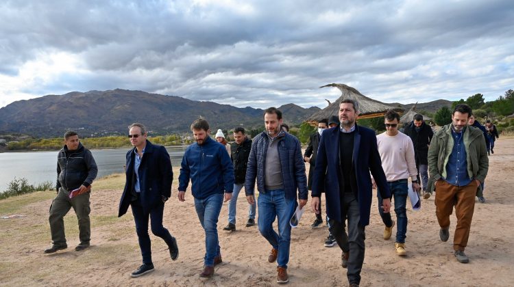 El ministro de Turismo y Deportes de la Nación recorrió la obra del Paseo del Lago en Potrero de los Funes