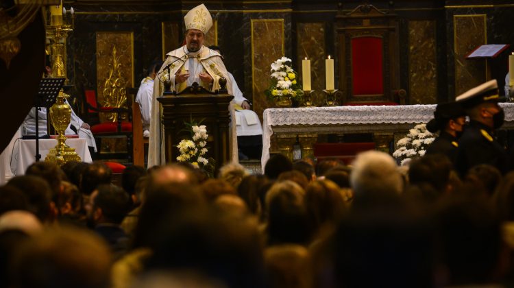 La comunidad puntana celebró el tradicional Tedeum en la renovada Iglesia Catedral