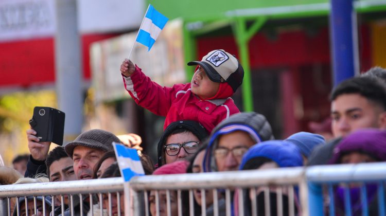 Los puntanos expresaron su amor por la patria en el Desfile del 25 de Mayo