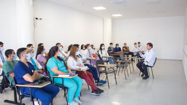 Hospital “Dr. Ramón Carrillo”: capacitan a profesionales en el uso racional de los métodos de diagnóstico por imágenes