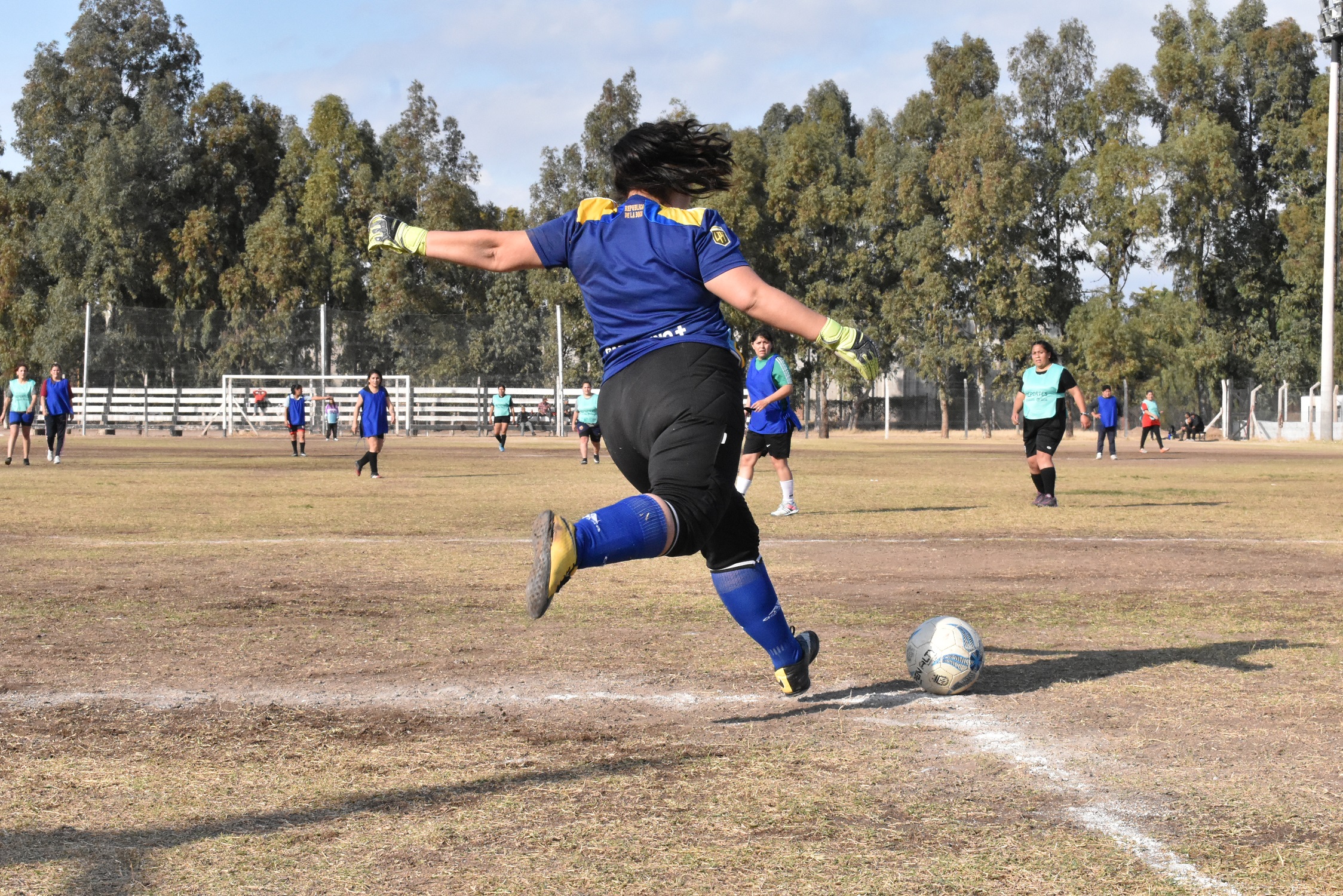 El Club Deportivo Desarrollo Social realizó pruebas a futuras futbolistas -  Agencia de Noticias San Luis