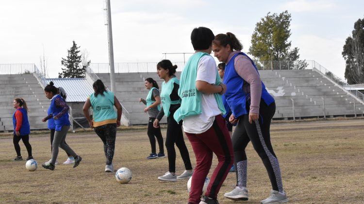 El Club Deportivo Desarrollo Social realizó pruebas a futuras futbolistas