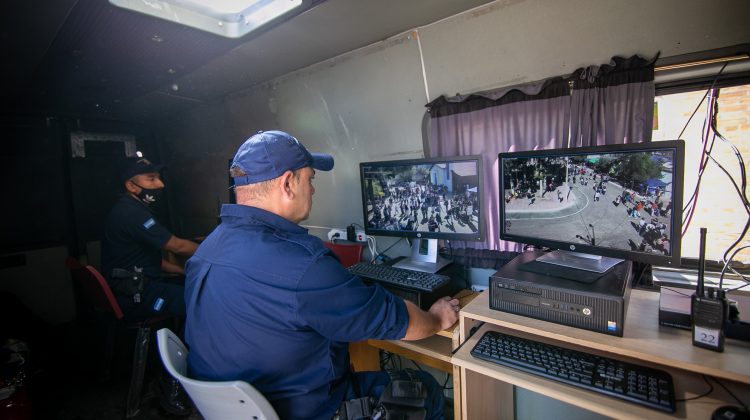 400 efectivos por turno participan del operativo de seguridad de Villa de la Quebrada