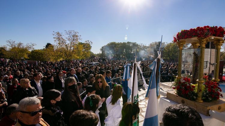 Un reencuentro muy esperado: miles de fieles volvieron a Renca para venerar al Cristo del Espino